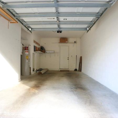 Nomad Retreat King Bed Boutique Condo W Garage Gainesville Ngoại thất bức ảnh